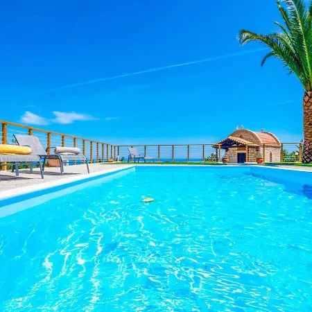 Lygaria Villa *