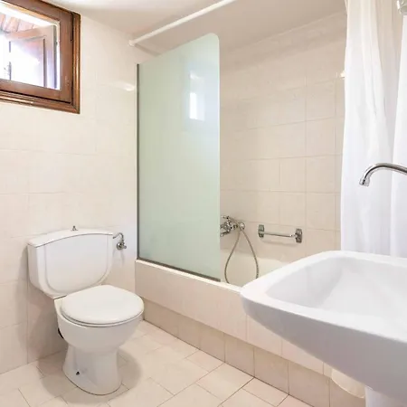 Lygaria Villa *