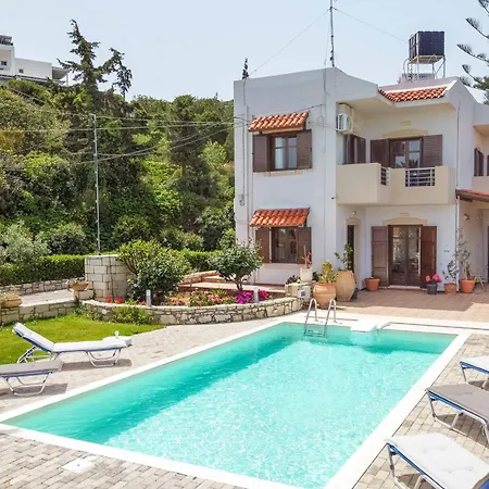 Lygaria Villa *
